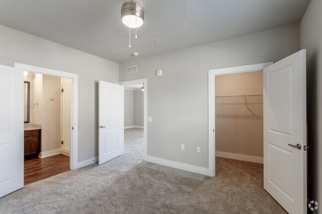 3BR, 2BA - 1,395SF - Crowne at Briargate