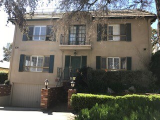 Private entrance - 838 15th St