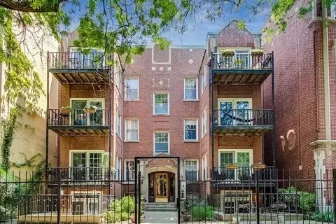 Building Photo - 4733 N Malden St