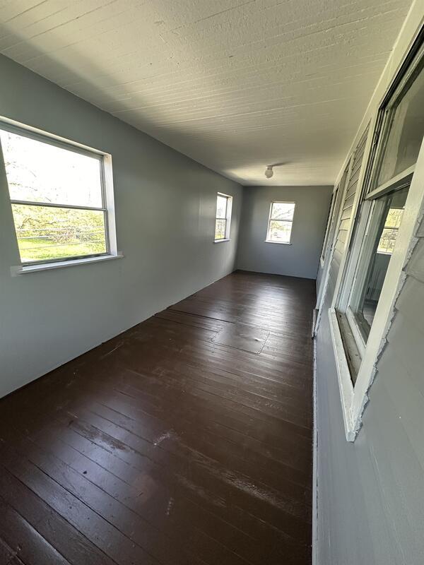 Building Photo - 3978 East 55th Street - Upstairs