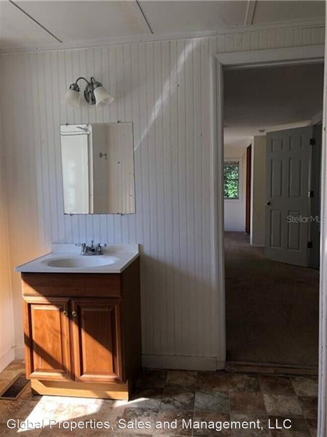 Foto del edificio - 3 br, 2 bath House - 612 Gould St