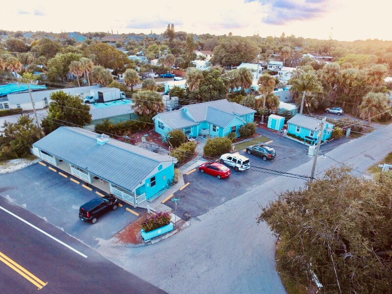 Foto del edificio - 2500 NE Indian River Dr