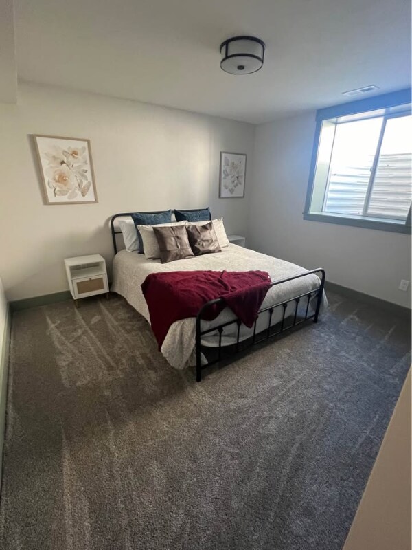 Foto del edificio - 422 W 18th St