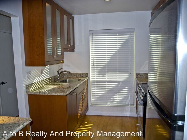 Building Photo - 2 br, 1.5 bath House - 107 W Rincon Ave