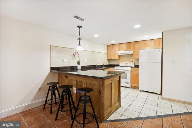 Foto del edificio - 1116 Monroe St NW