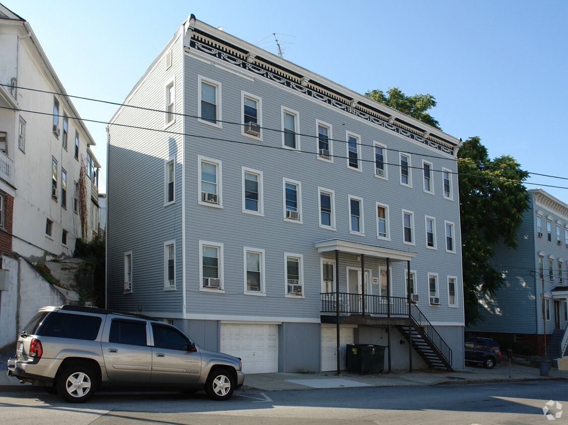 190 Valley St, Tarrytown, NY 10591 Apartments in Tarrytown, NY
