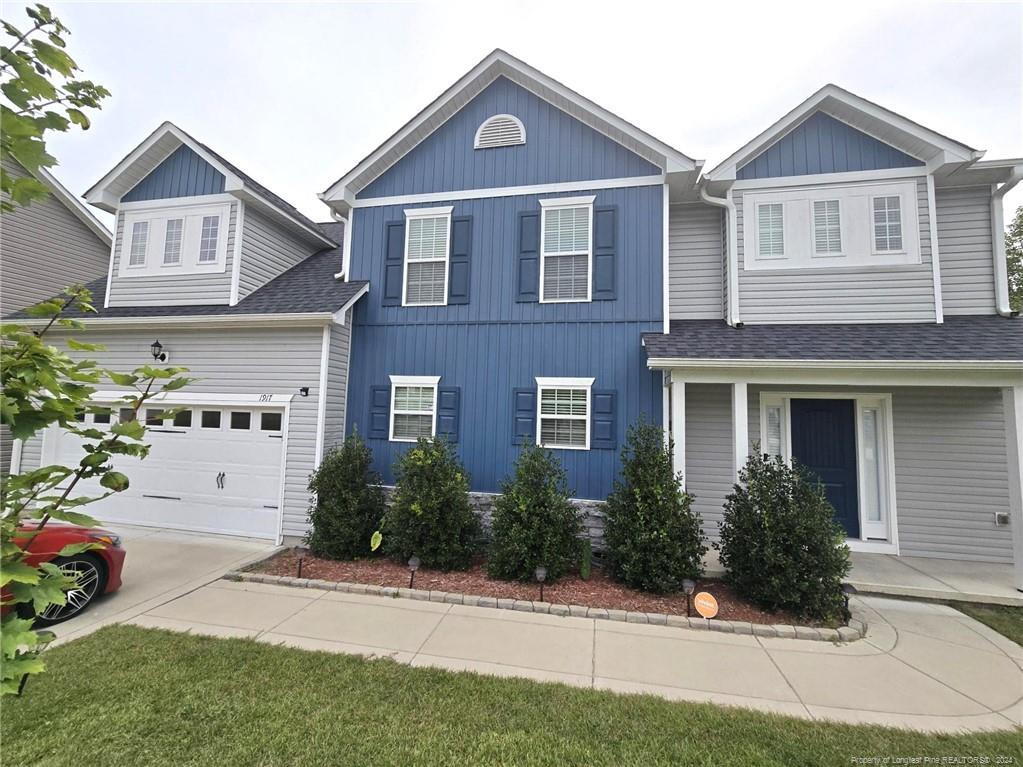 Foto principal - 1917 Shady Knoll Ln