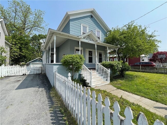 Building Photo - 125 East Ave