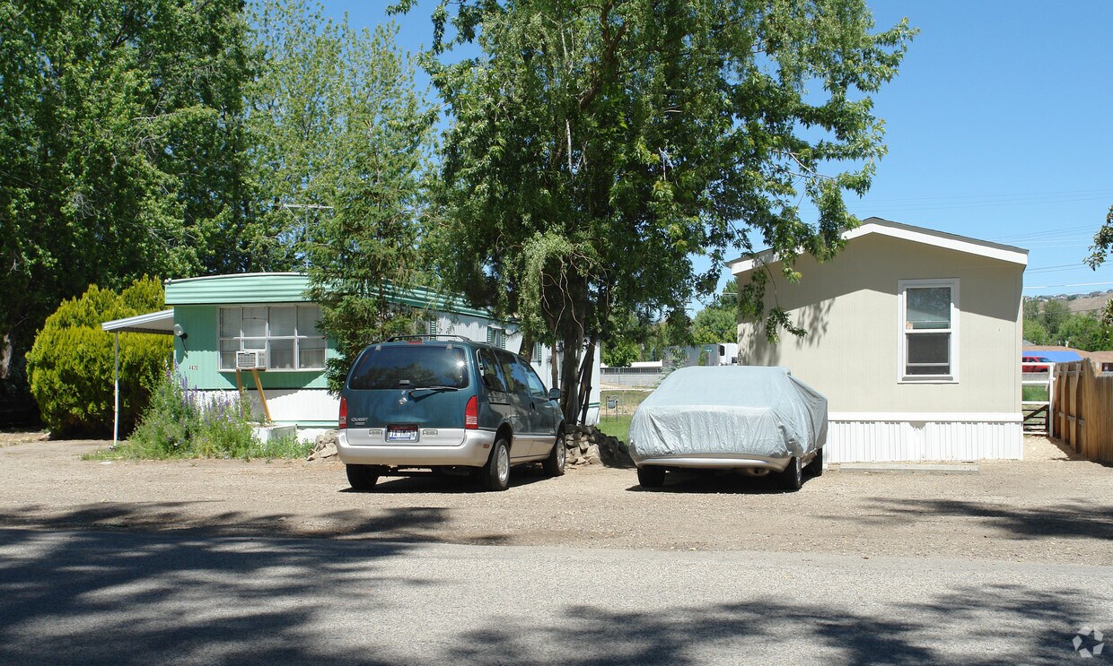 Primary Photo - 4402 W Willow Ln