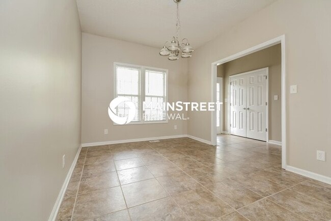 Building Photo - 4 Bedroom Pet-Friendly Home in Smithfield, NC with Main Street Renewal