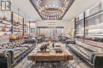 Building Photo - 505 Richmond St W