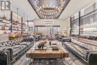 Building Photo - 505 Richmond St W