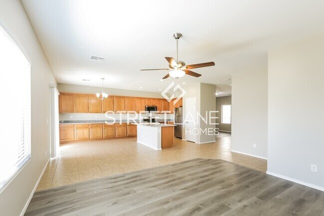 Building Photo - A charming 5 bedrooms, 4 baths home!