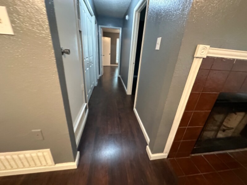 1809 Cousins Ct, Arlington, TX 76012 House Rental in Arlington, TX