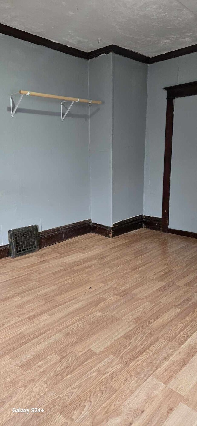 Foto del edificio - 610 Sloan St