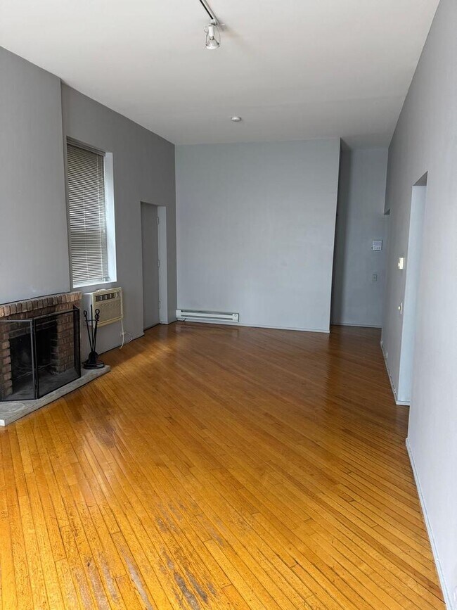 Foto del edificio - 2130 N Halsted St