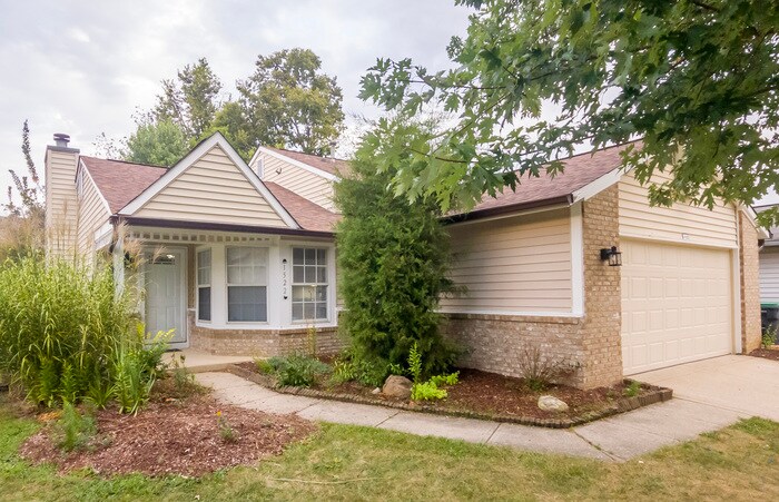 Foto principal - Fully-renovated Greenwood Property