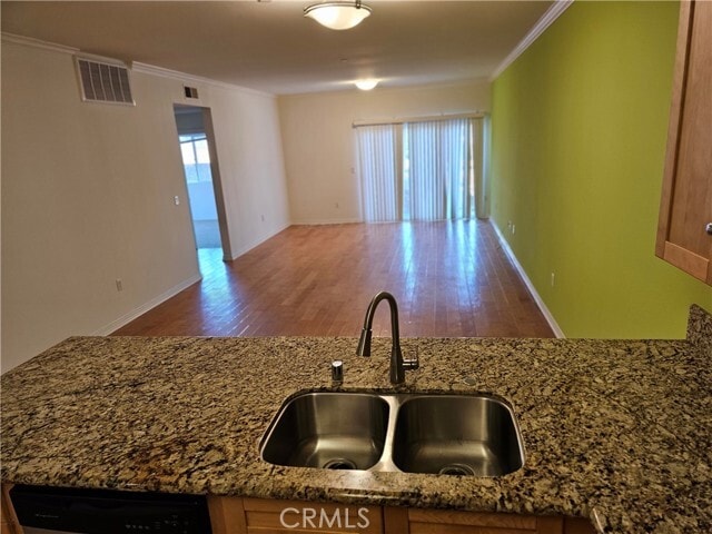 Foto del edificio - 214 S Alexandria Ave