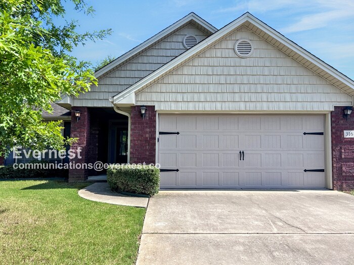 Foto principal - 316 Stoney Trail