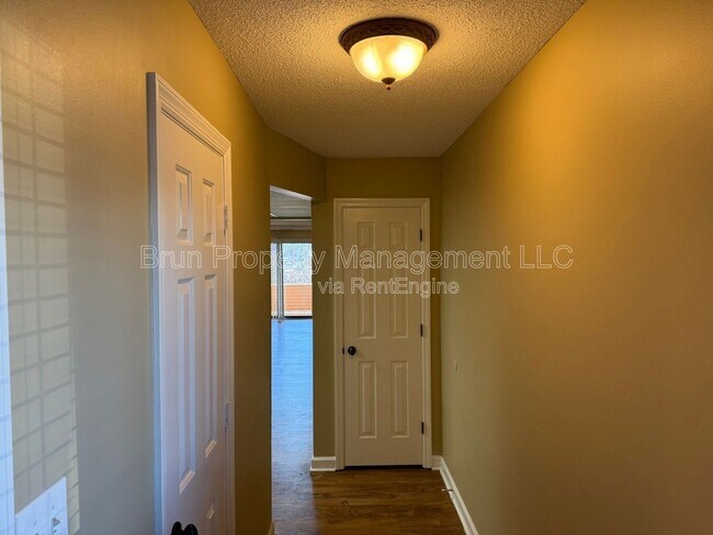 Foto del edificio - 334 Olympia Dr