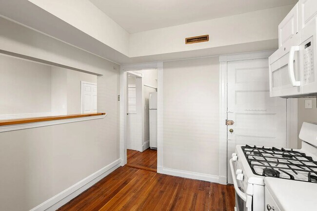 Photo - Freshly Painted Unit in brookline Village,... Apartment