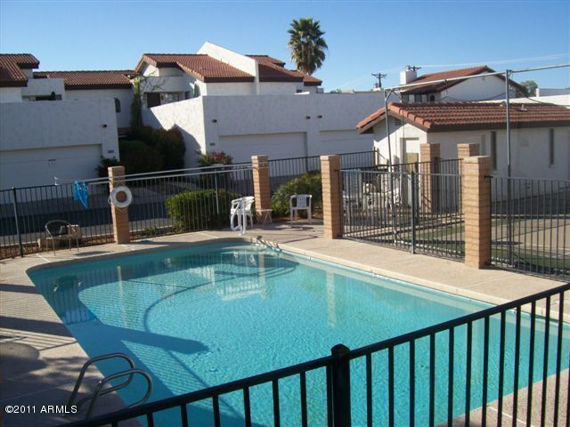 Foto del edificio - 7775 N 19th Dr