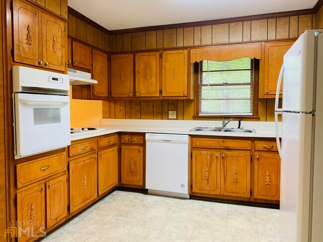 Building Photo - 105 Sunrise Dr