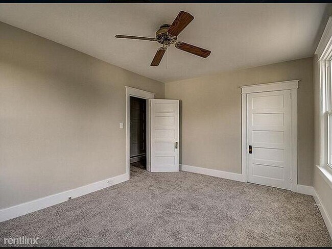 Building Photo - 3 br, 1 bath House - 88 Park Ave