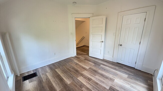 Foto del edificio - 540 Wausau Rd