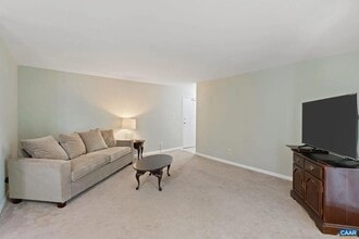 Building Photo - 545 Burgoyne Rd