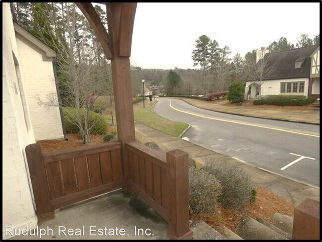 Building Photo - 3 br, 2.5 bath House - 313 Portobello Rd