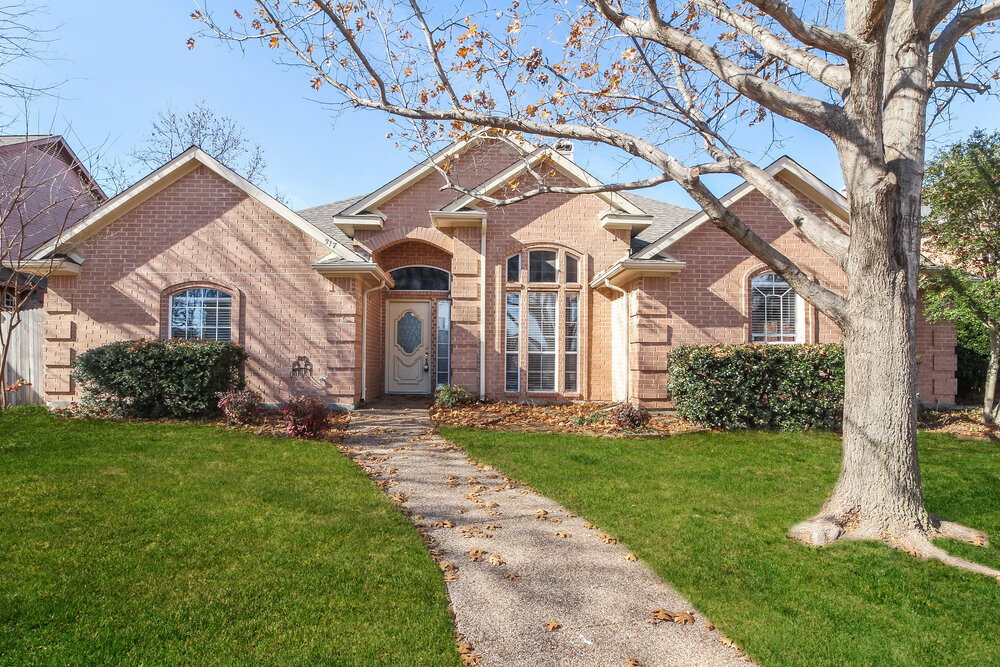 Primary Photo - 317 N Fountain Gate Dr