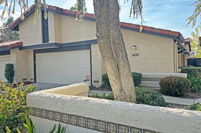 Building Photo - 1435 Pueblo Ct