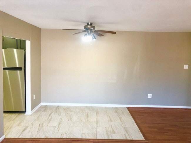 Building Photo - Lovely 2 Bedroom Condo in Beltsville!