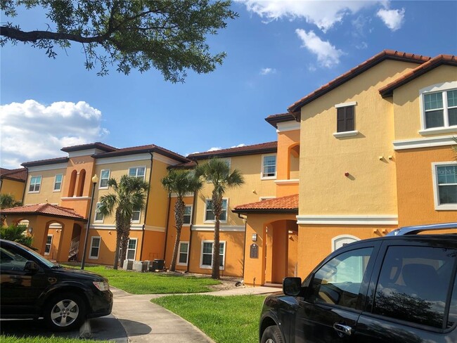 Foto del edificio - 5451 Vineland Rd