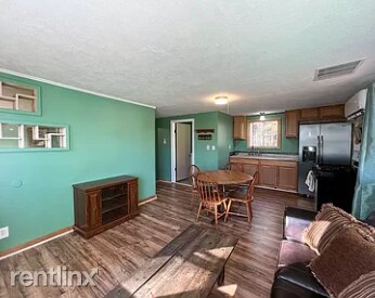 Building Photo - 3 br, 1 bath House - 1863 Cuyuga Trl