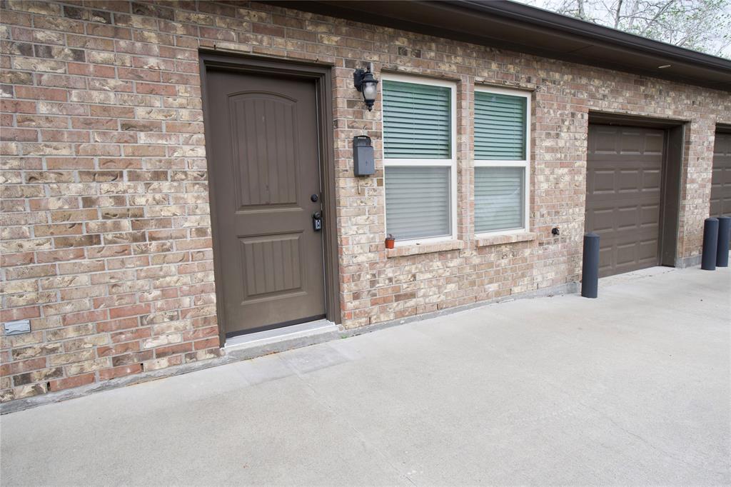 312314 N Ormsby St Unit 3141, Alvin, TX 77511 Condo for Rent in Alvin, TX