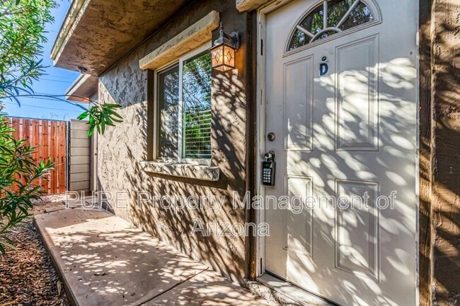 Photo - 568 N Center St Townhome