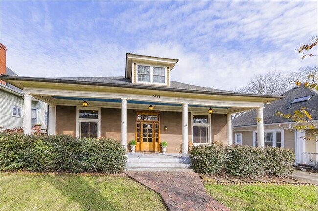 Foto del edificio - 1512 Beechwood Ave
