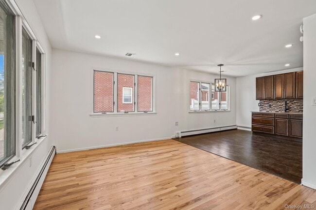 Building Photo - 17 Edgar Ct