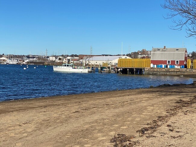 Foto del edificio - 21 Webber Ave