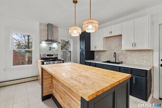 Building Photo - 23 N Beacon St