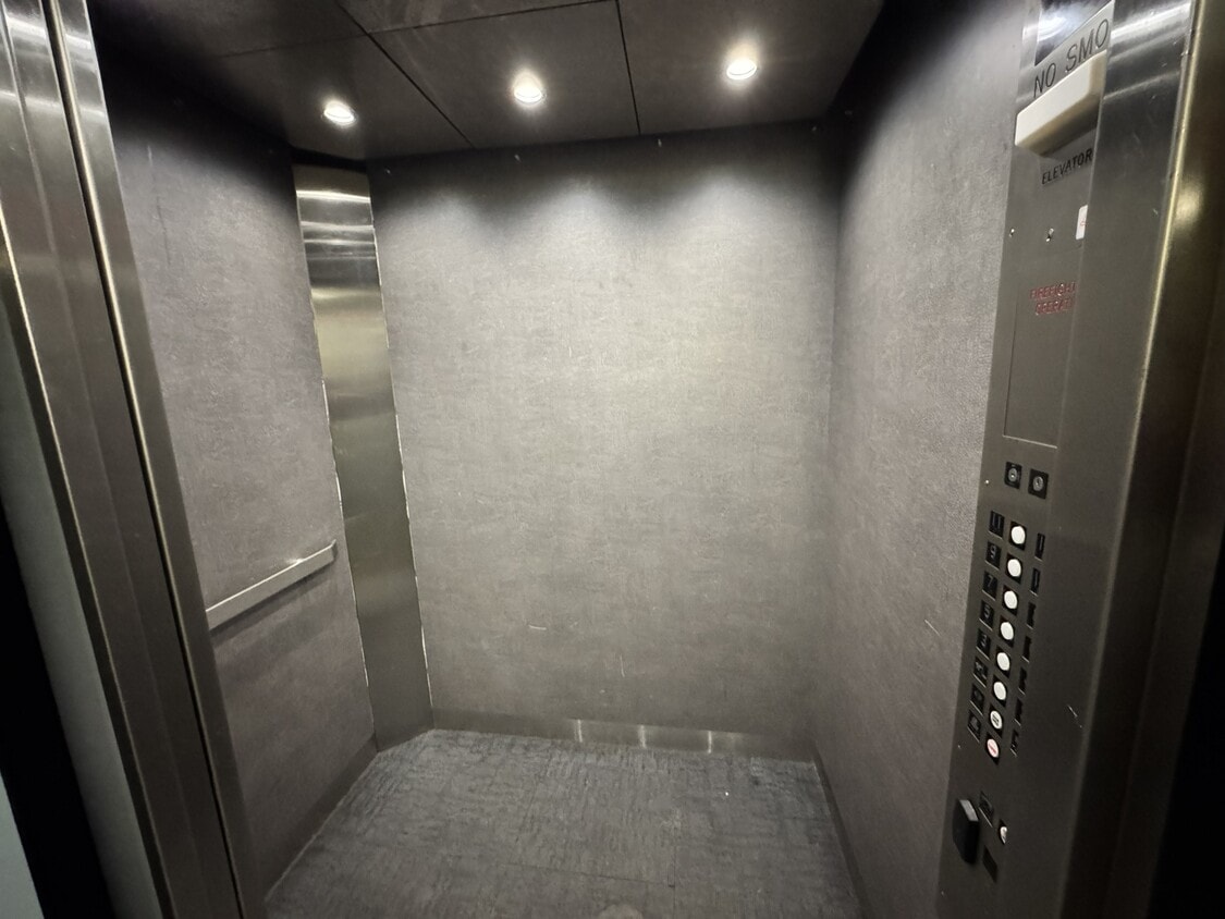 Building Photo - 7 Winter St