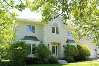 Building Photo - 125 Hobnail Dr