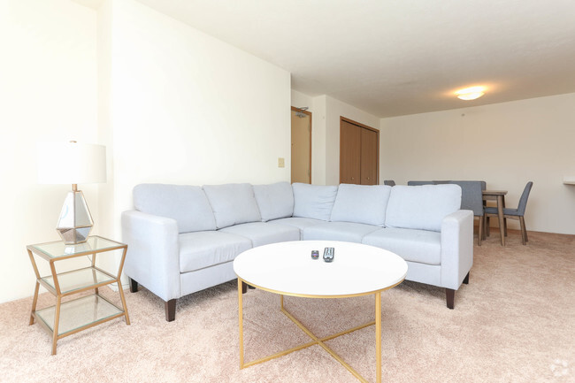 2BR, 1BA - 960 SF - Living Room - Williams Estates Apartments