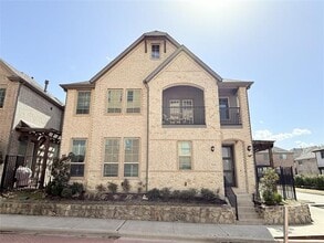 Building Photo - 269 Golden Gate Dr