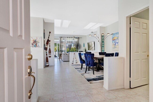 Foto del edificio - 38635 Orangecrest Rd