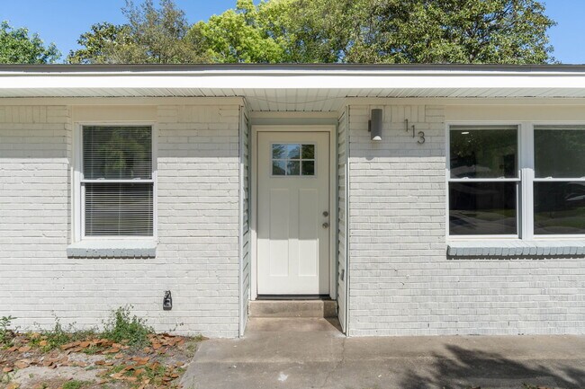 Building Photo - 113 N Audrey Cir NW
