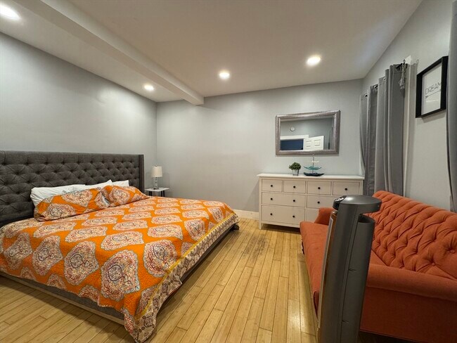 Foto del edificio - 302 Copeland St