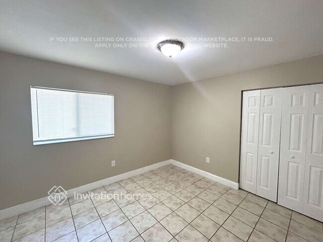 Foto del edificio - 228 SE 27th Terrace